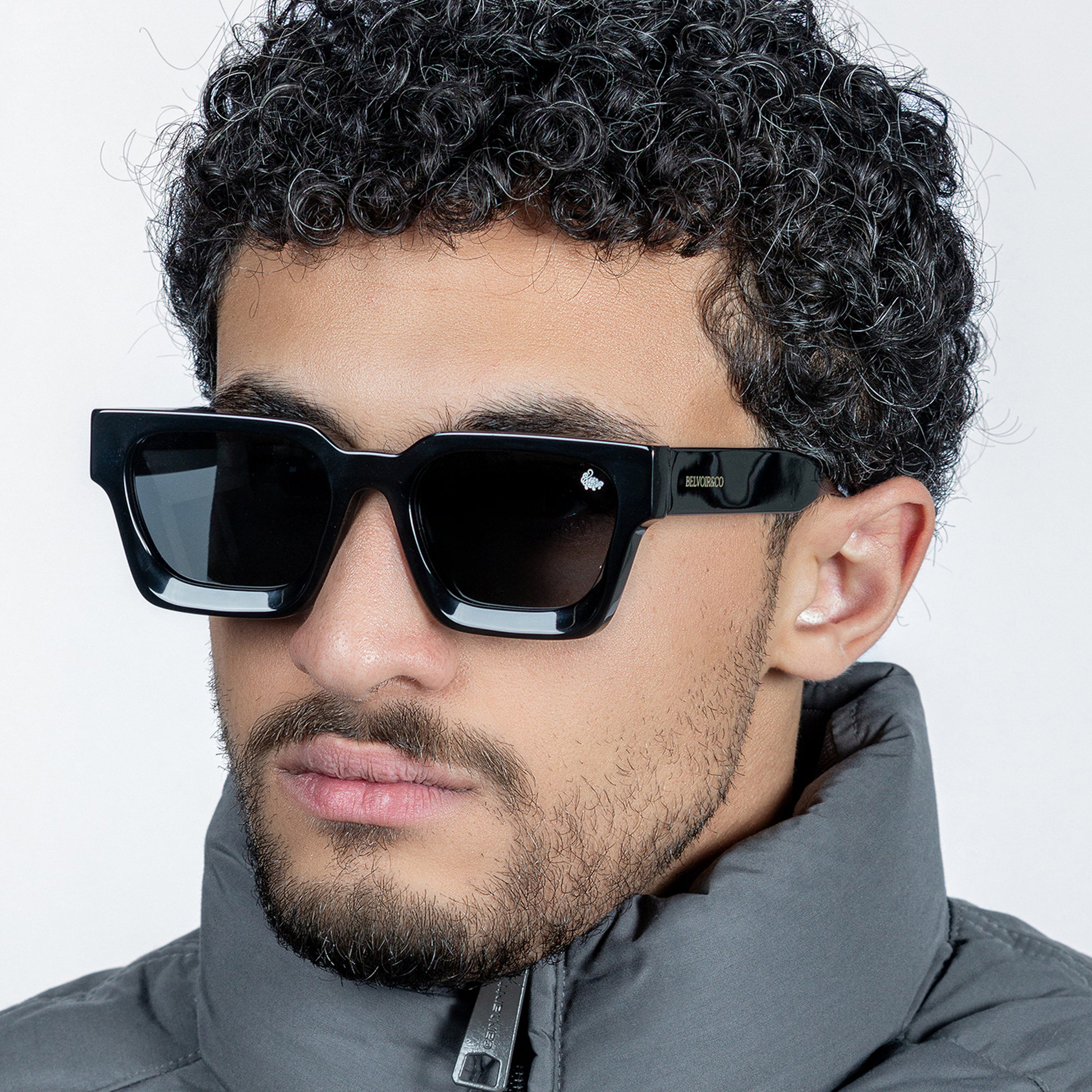 Larsson Gloss Black